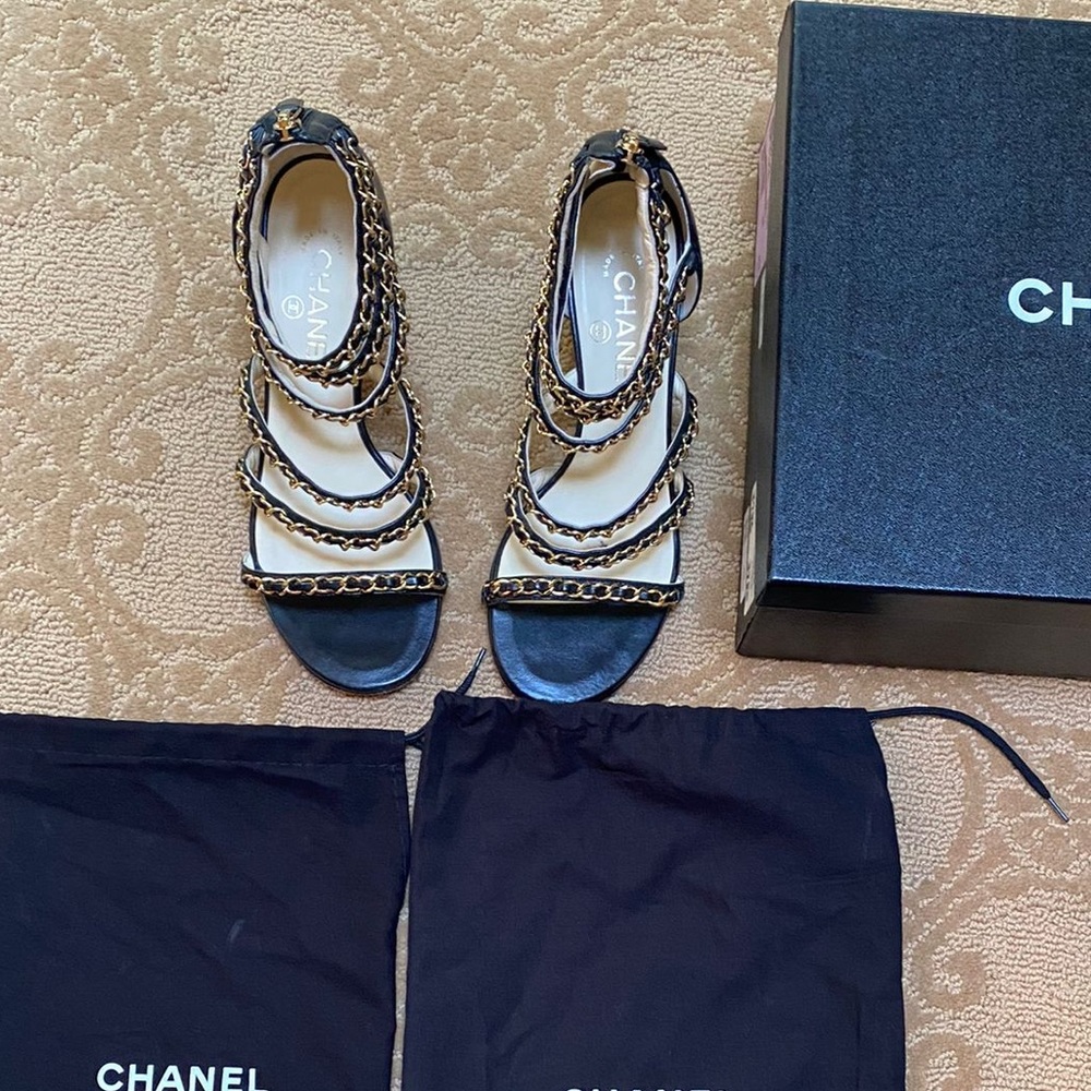Chanel classic black and gold leather chain heeled sandals size 38 - Picture 8 of 13